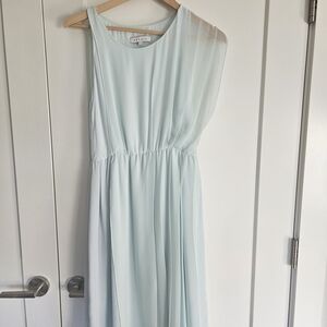 Elegant Light Blue Sleeveless Dress